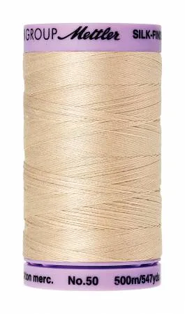All-purpose sewing thread Silk-Finish Cotton 50, ideal for quilting and sewing. Discover our all-rounder among the Mettler cotton sewing threads: Silk-Finish Cotton 50. Whether for quilting, sewing or matt embroidery, this sewing thread can be your companion for a great variety of projects. Silk-Finish 50wt Solid Cotton Thread 547yd/500M Eggshell