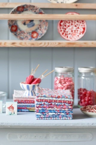 Tilda Village Life Fat Quarter Bundle - Blenders and Extras (14 Prints) - Image 6